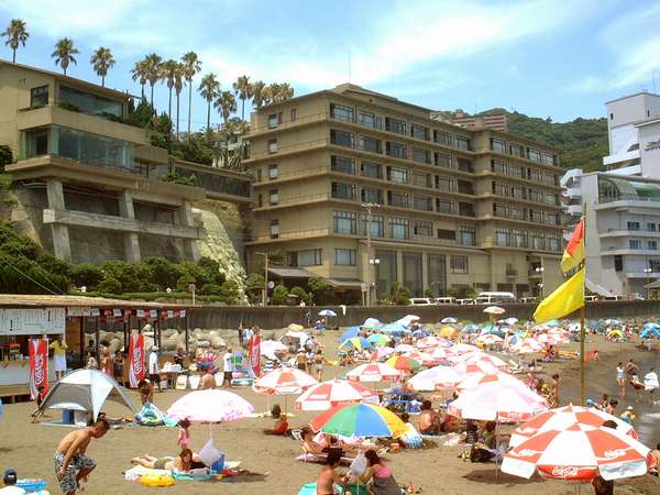 伊豆　熱川温泉　熱川館　海水浴場　夏休み