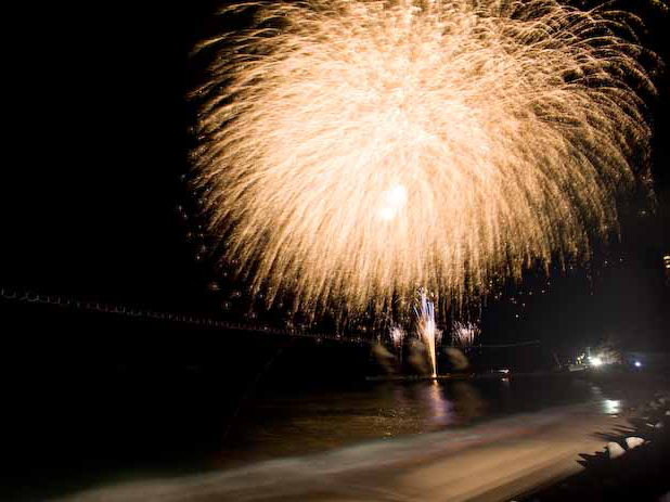 10月30日　熱川温泉石曳道灌祭り（花火大会）開催！