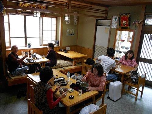 伊豆熱川　バナナワニ園横の蕎麦　ますみ