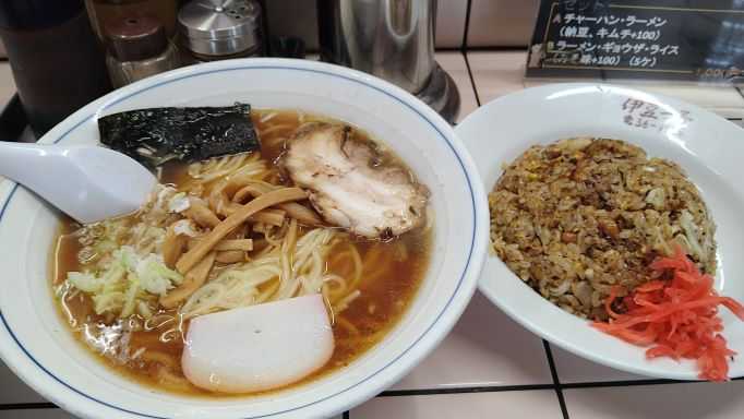 伊東の伊豆っ子　ラーメンの納豆チャーハンいかが？