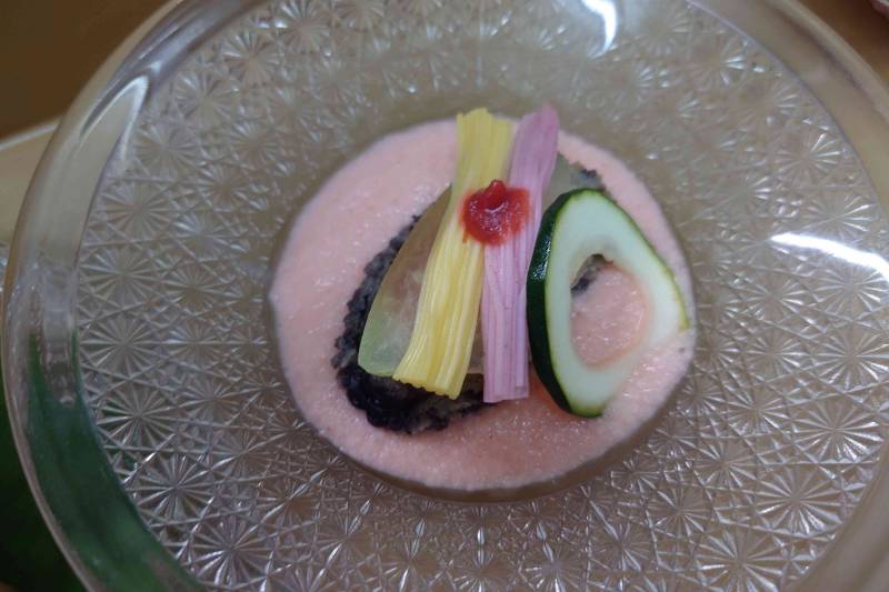 蒸しアワビ梅とろろ掛け
