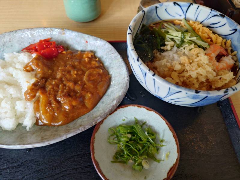 伊東市　荻　お蕎麦屋　吉兆庵